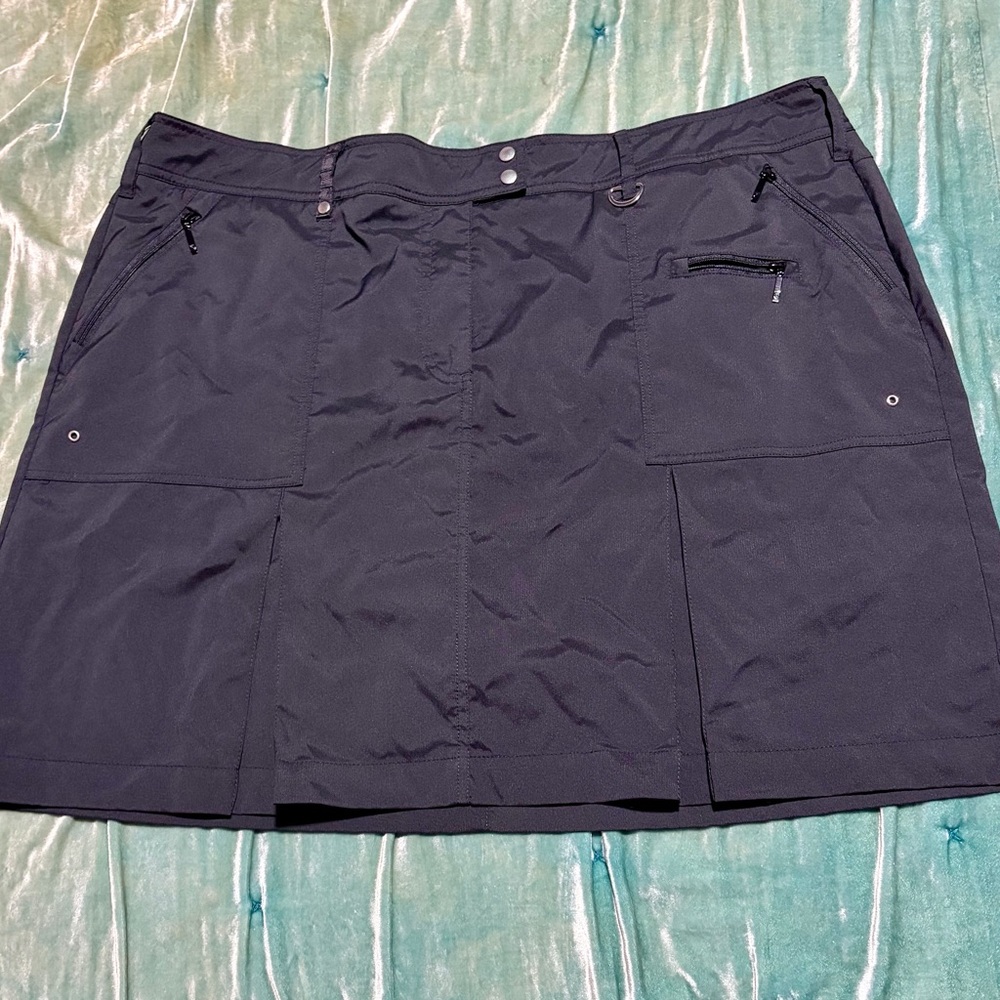 GGBlue Lux Sport Skirt with Built-In Shorts – Size 18 – Excellent Condition